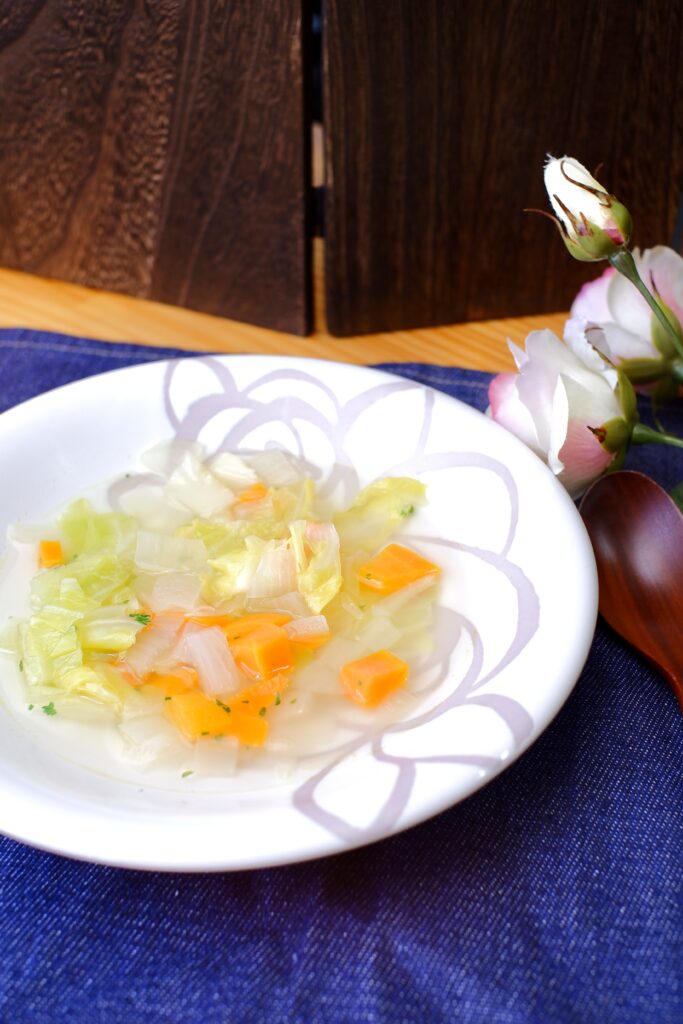 野菜スープの盛り付け例